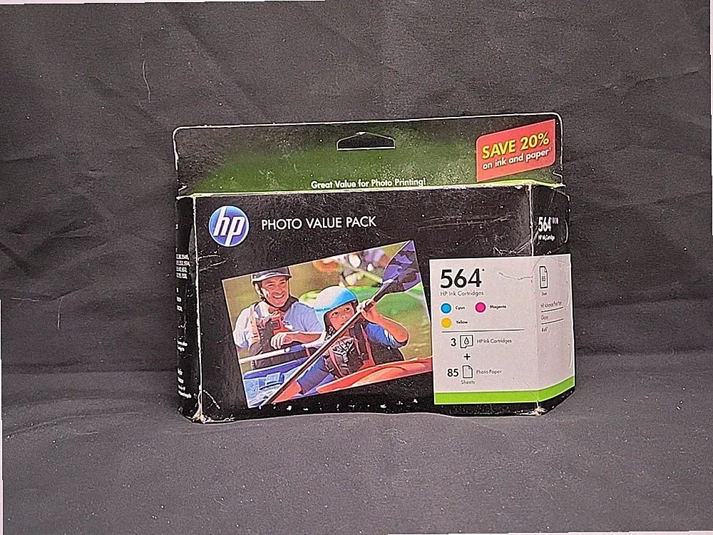 HP 564 Cyan/Magenta/Yellow Standard Yield Ink Cartridge, 3/Pack With Photo Paper